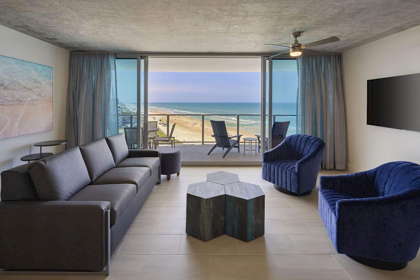 max-beach-resort-2-bedroom-ocean-view-condo-condo-living-room-1-2500px.2000×0